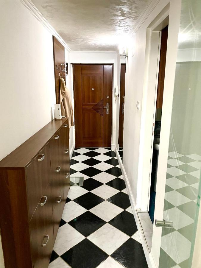 Triangle City Apartment 1 Belgrado Exterior foto