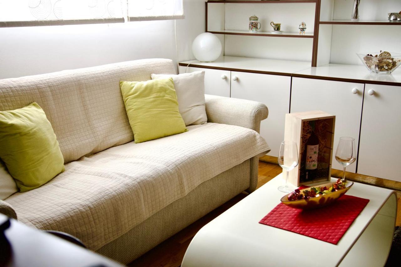 Triangle City Apartment 1 Belgrado Exterior foto
